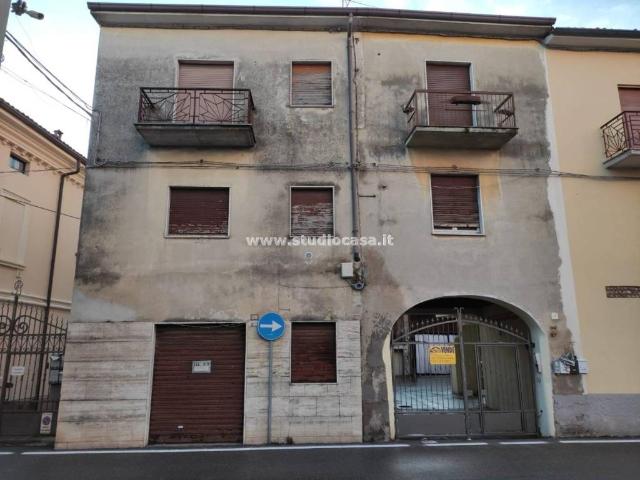 Villa in vendita a Calvenzano BG