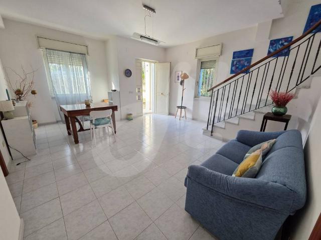 Villa in vendita a Calvi BN