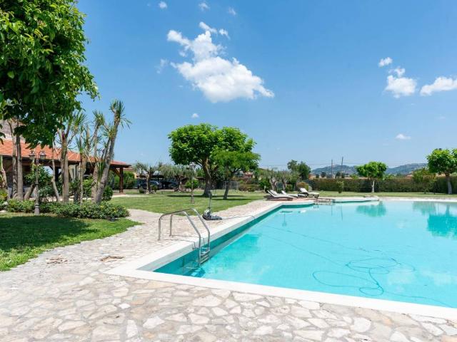 Villa in vendita a Calvi BN
