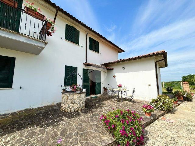 Villa in vendita a Calvi dell'Umbria TR