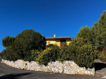 Villa in vendita a Calvi dell'Umbria TR