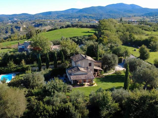 Villa in vendita a Calvi dell'Umbria TR
