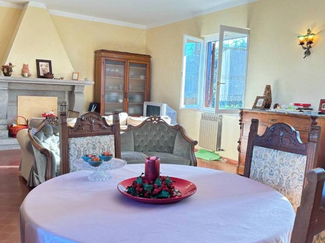 Villa in vendita a Calvi dell'Umbria TR