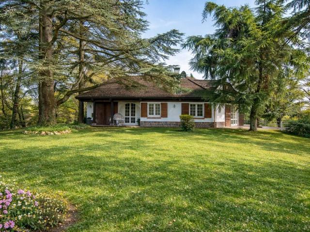 Villa in vendita a Calvignano PV