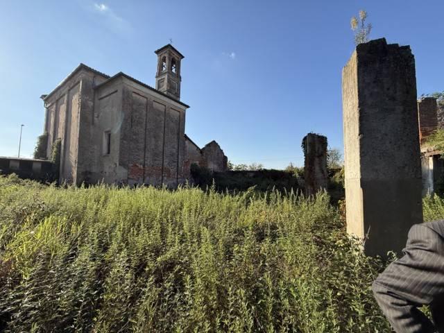 Villa in vendita a Calvignasco MI