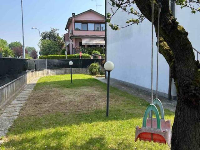 Villa in vendita a Calvignasco MI