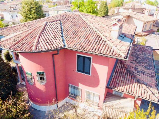 Villa in vendita a Calvisano BS