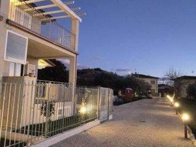 Villa in vendita a Camaiore