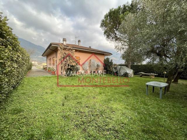 Casa indipendente in vendita a Camaiore