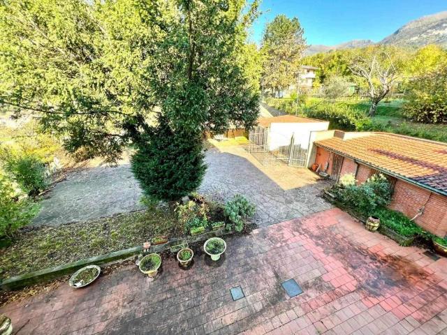 Villa in vendita a Camaiore LU