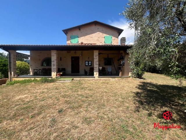 Villa in vendita a Camaiore LU