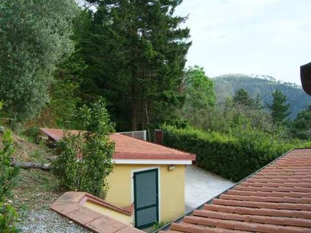 Villa in vendita a Camaiore LU