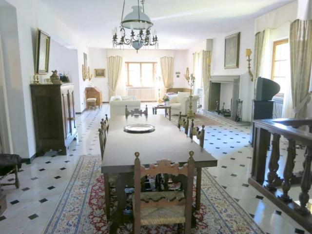 Villa in vendita a Camaiore LU
