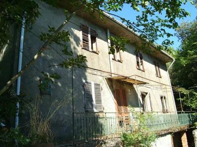Villa in vendita a Camaiore LU
