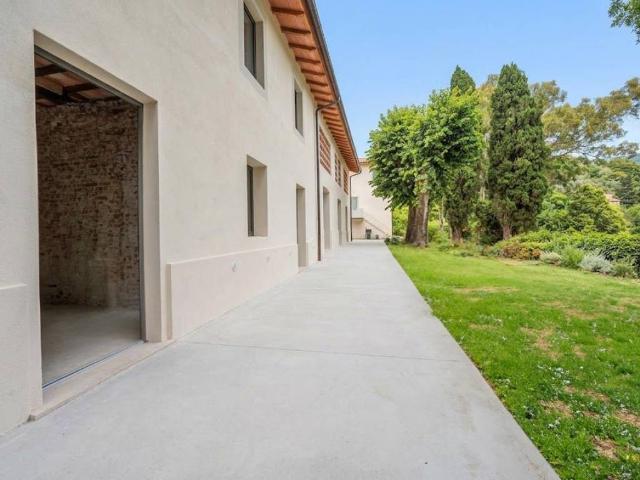 Villa in vendita a Camaiore LU