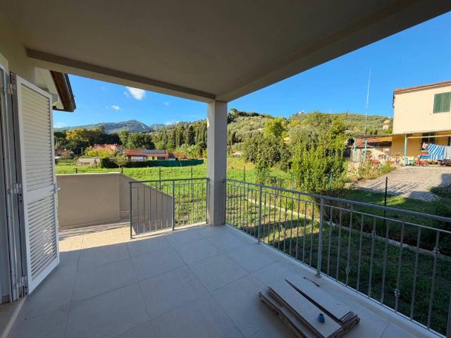 Villa in vendita a Camaiore LU