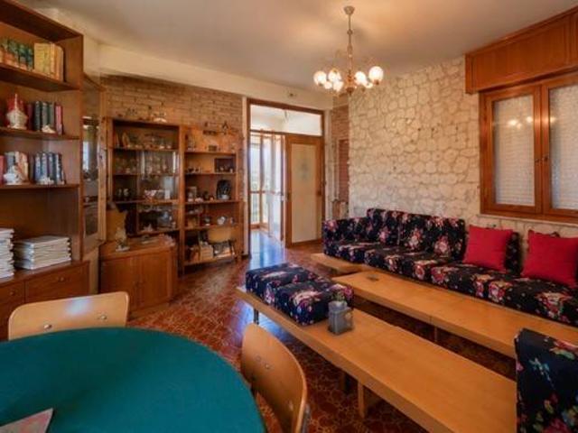 Villa in vendita a Camaiore LU