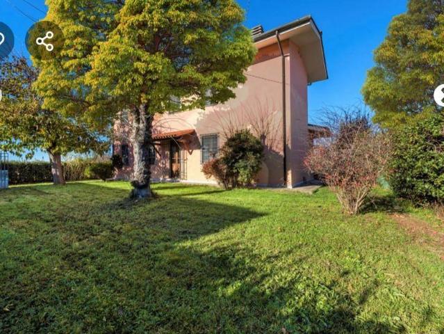 Villa in vendita a Camaiore LU
