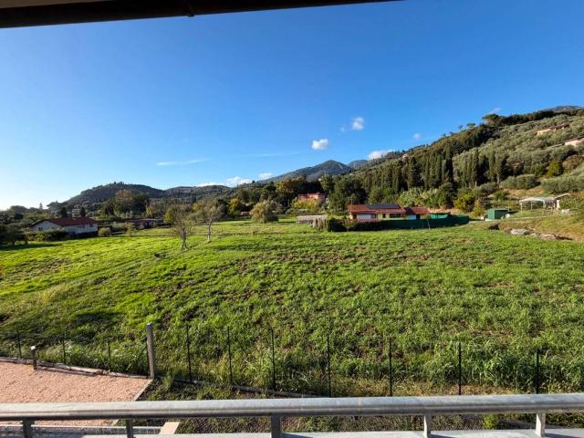 Villa in vendita a Camaiore LU