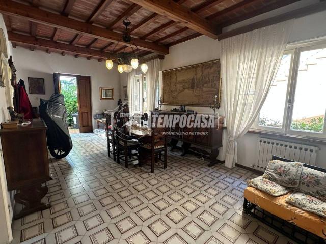 Villa in vendita a Camaiore LU
