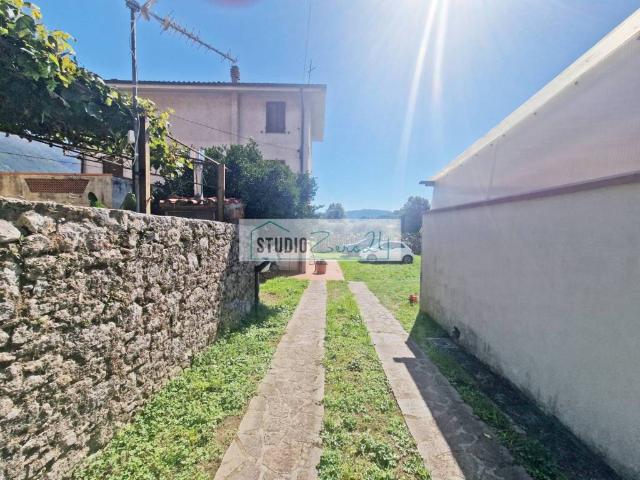 Villa in vendita a Camaiore LU