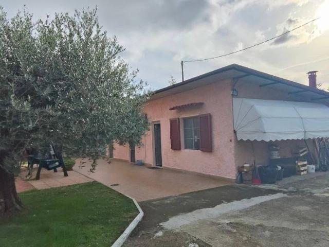 Villa in vendita a Camaiore LU