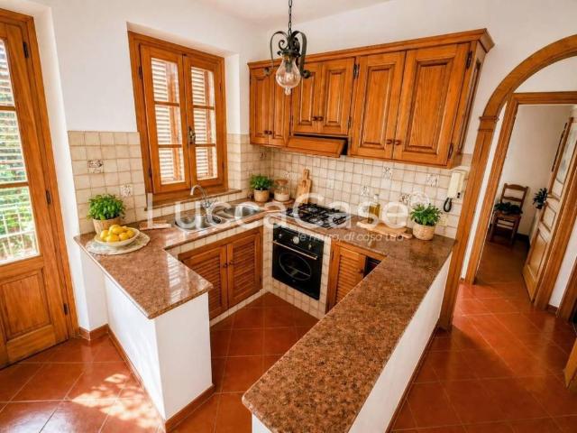 Villa in vendita a Camaiore LU