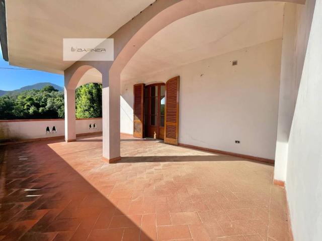 Villa in vendita a Camaiore LU