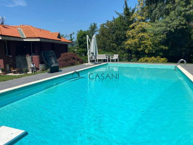 Villa in vendita a Camaiore LU