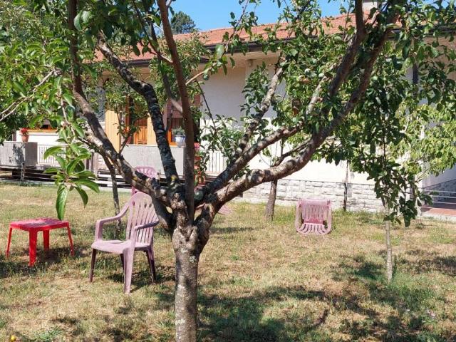 Villa in vendita a Camaiore LU