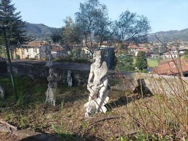 Villa in vendita a Camaiore LU