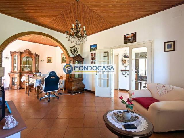 Villa in vendita a Camaiore LU