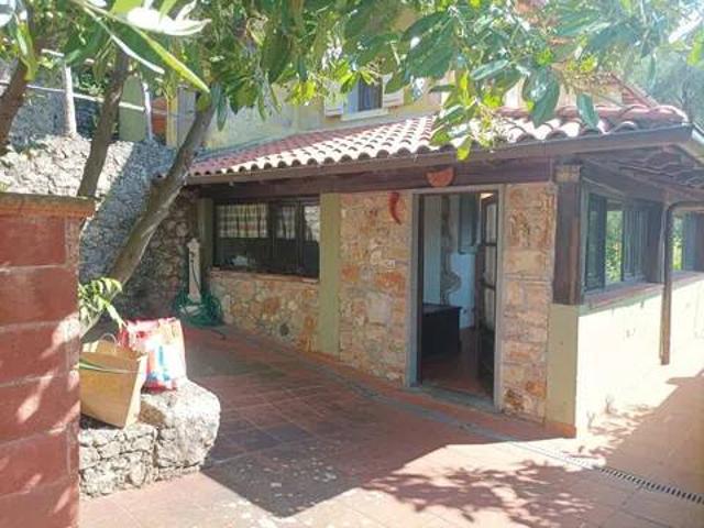 Villa in vendita a Camaiore LU