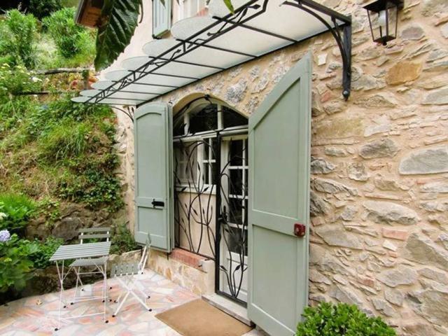 Villa in vendita a Camaiore LU