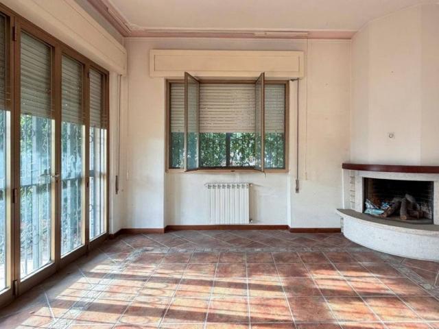 Villa in vendita a Camaiore LU