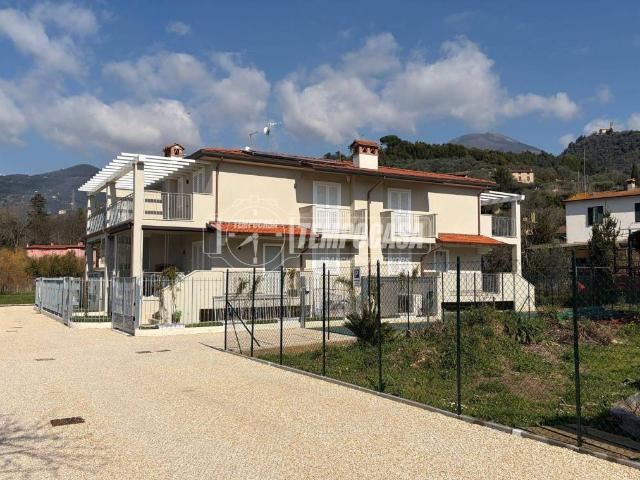 Villa in vendita a Camaiore LU