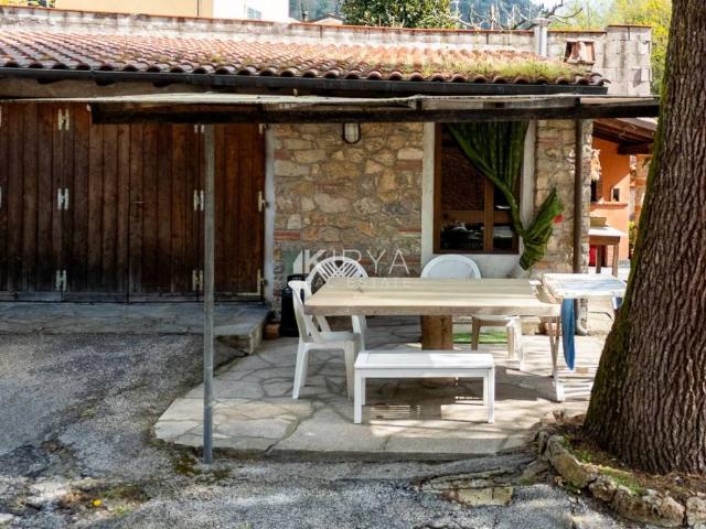Casa indipendente in vendita a Camaiore LU