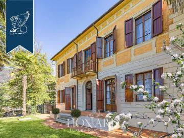 Villa in vendita a Camaiore LU
