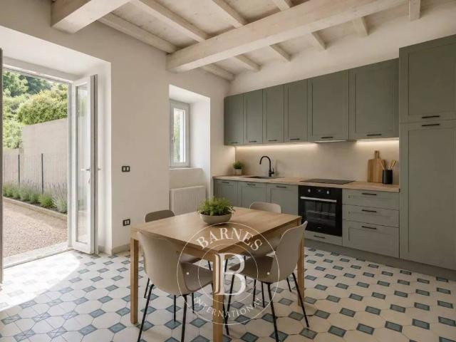 Villa in vendita a Camaiore LU