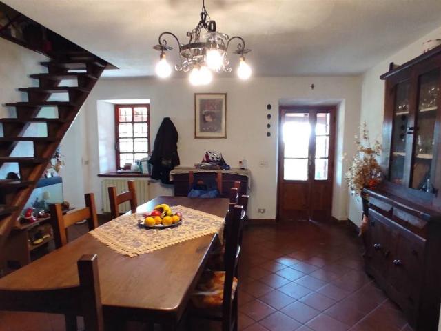 Villa in vendita a Camaiore LU