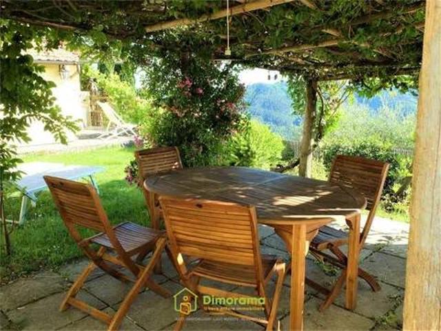 Villa in vendita a Camaiore LU