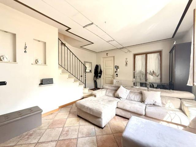 Villa in vendita a Camaiore LU