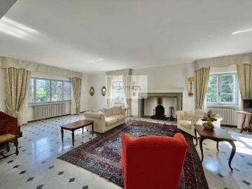 Villa in vendita a Camaiore LU