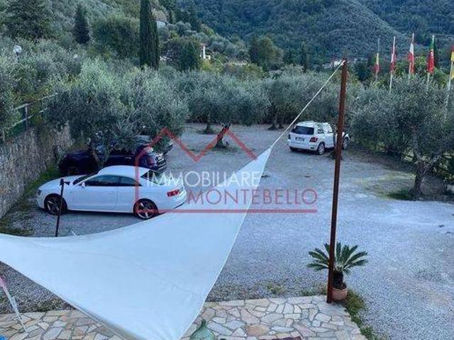Villa in vendita a Camaiore LU