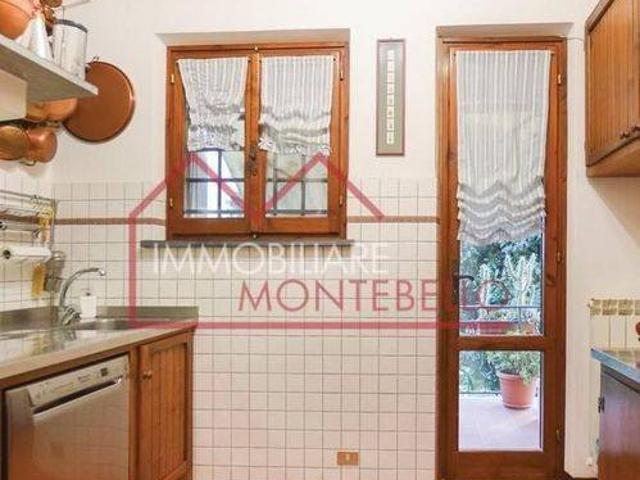 Villa in vendita a Camaiore LU