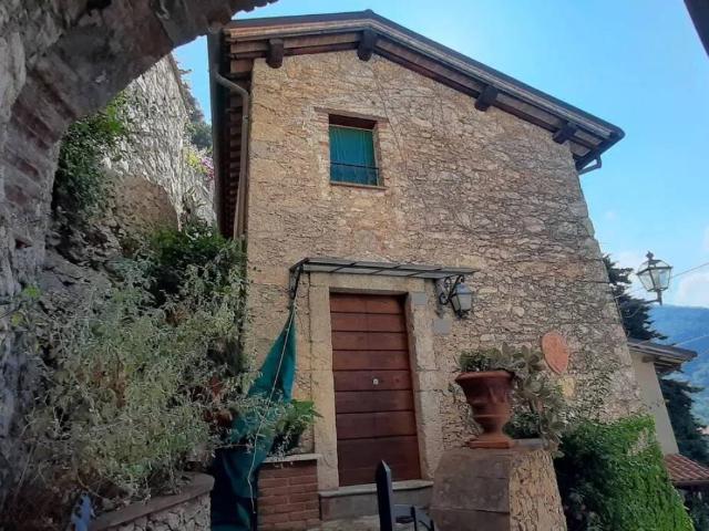 Villa in vendita a Camaiore LU