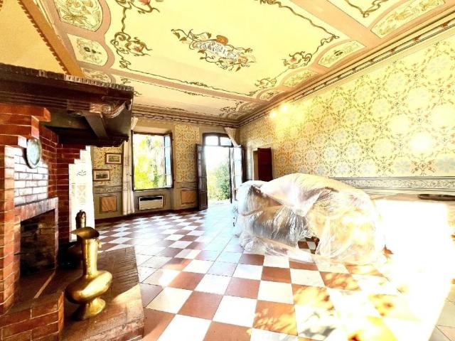 Villa in vendita a Camaiore LU