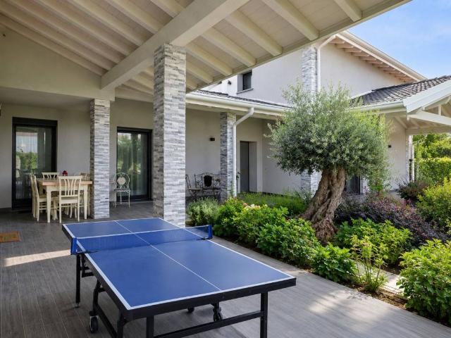 Villa in vendita a Cambiago MI