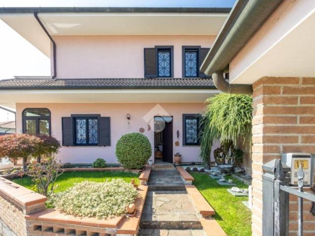 Villa in vendita a Cambiago MI