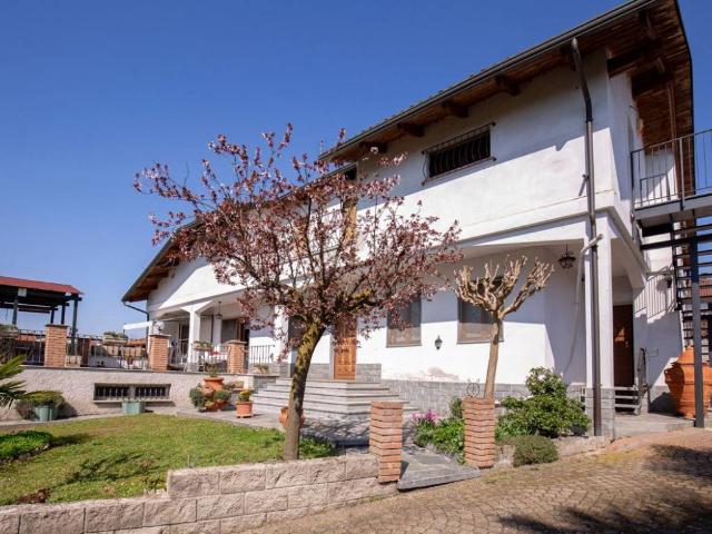 Villa in vendita a Cambiano TO